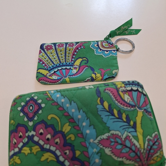 Vera Bradley wallet/crossbody plus Free Vera Bradley ID & coin purse - Picture 14 of 16